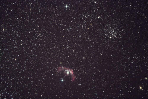 Mgławica Bąbel NGC 7635 i gromada M52 w Kasjopei